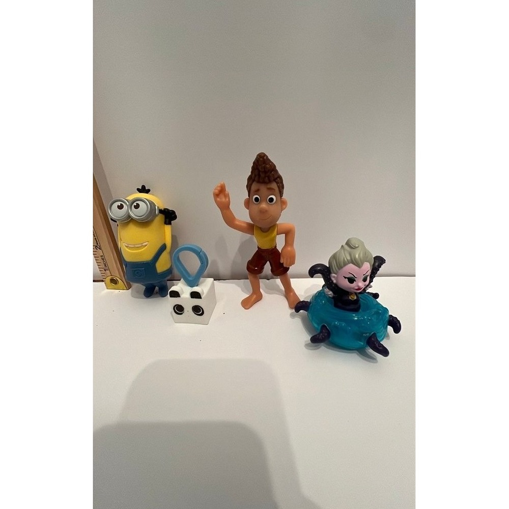 Lot of McDonald's Happy Meal‎ Toys  Minions and Disney Characters
